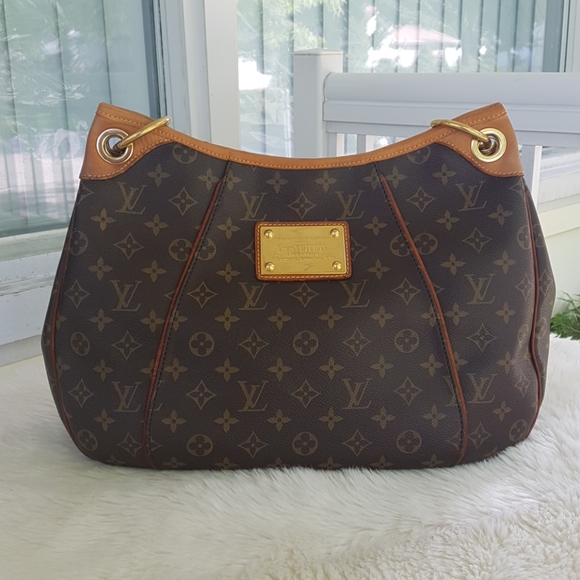 Louis Vuitton Handbags - Louis Vuitton Galliera PM